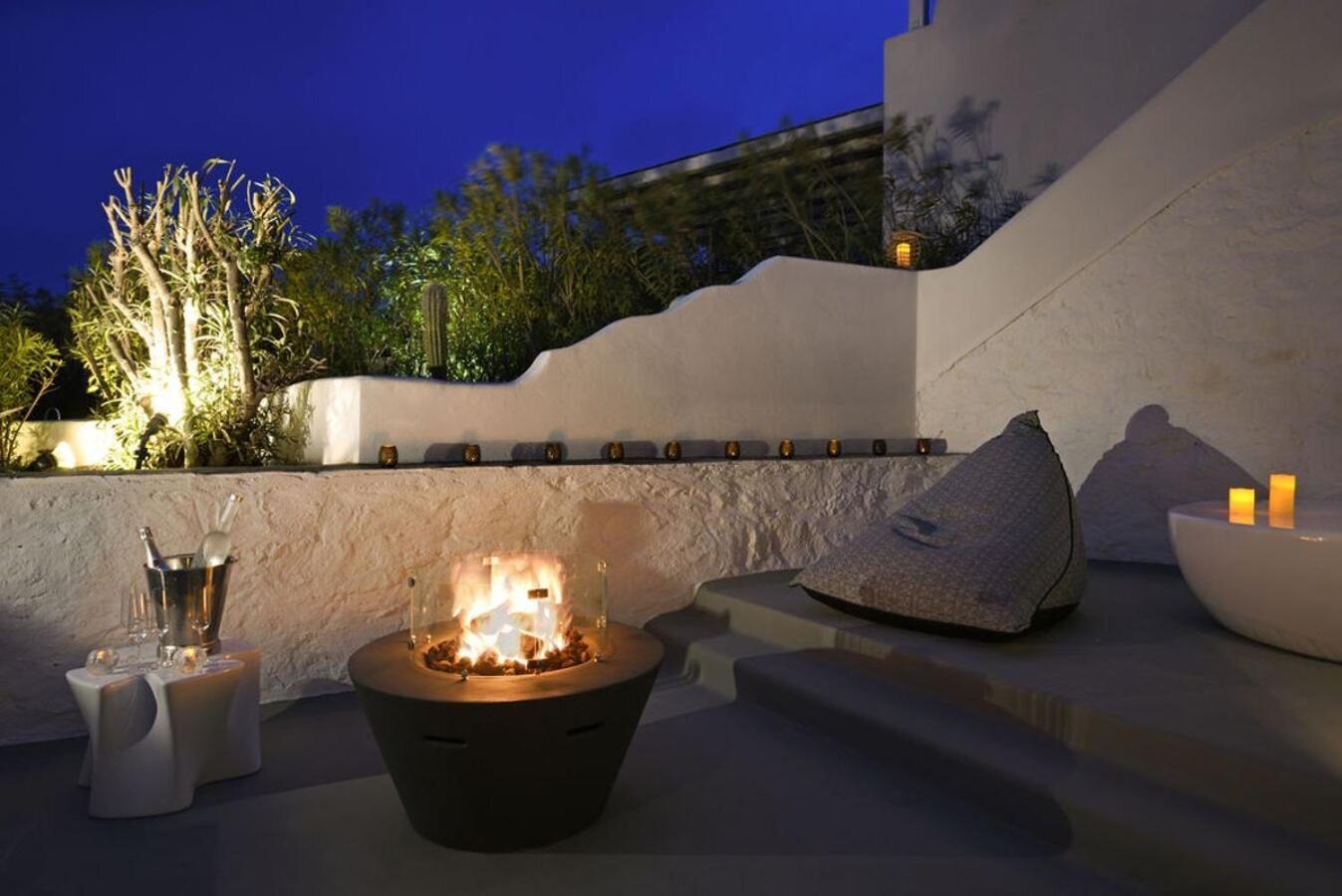 Villa Dafni 4Bed With Pool In Kalafatis Spilia Mykonos Town Exterior photo